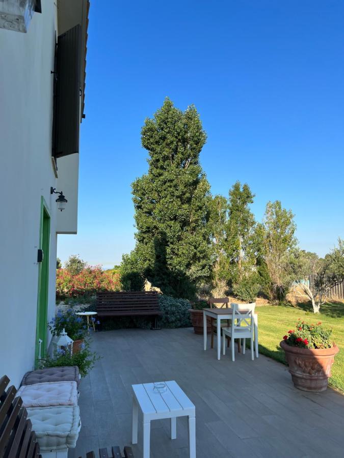 Bed And Breakfast Country Cottage Civitavecchia Eksteriør billede
