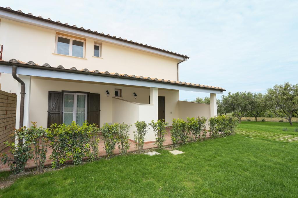 Bed And Breakfast Country Cottage Civitavecchia Eksteriør billede