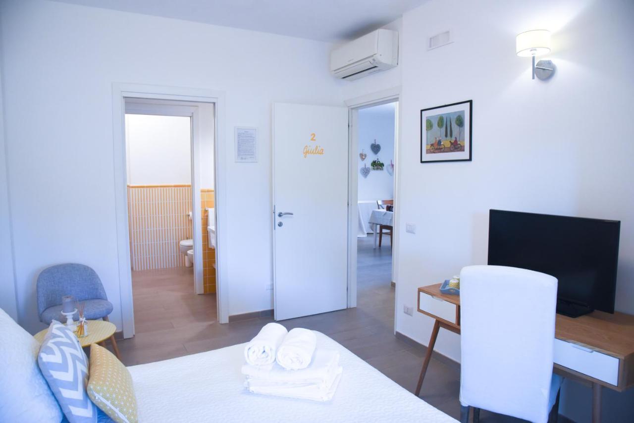 Bed And Breakfast Country Cottage Civitavecchia Eksteriør billede